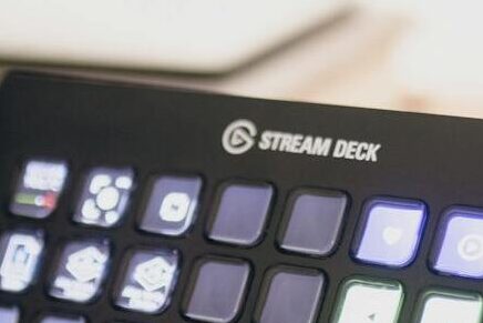 Stream Deck vs. Mechanical Macropads
